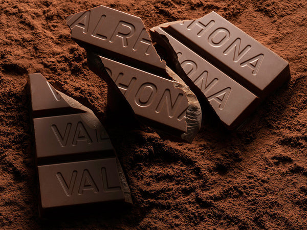 El nuevo chocolate con leche vegano de Valrhona fue diseñado para pasteleros