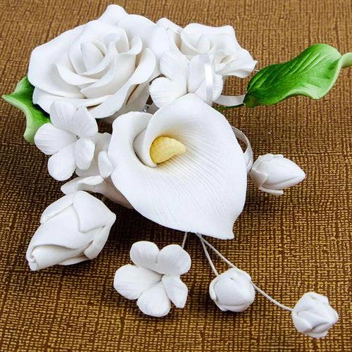 Flor decorativa lirios y rosas de pasta de goma