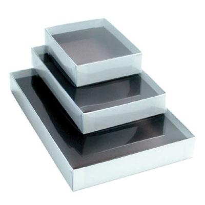 Caja blanca con ventana (disponible en 4 tamaños)